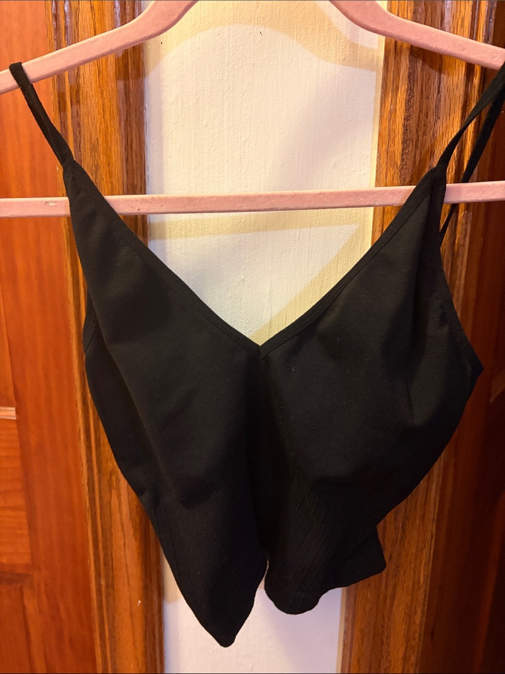 Black V-Neck Spaghetti Strap Women's Top Cropped Tank Top size M/L